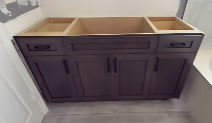 Cabinet Refacing Services